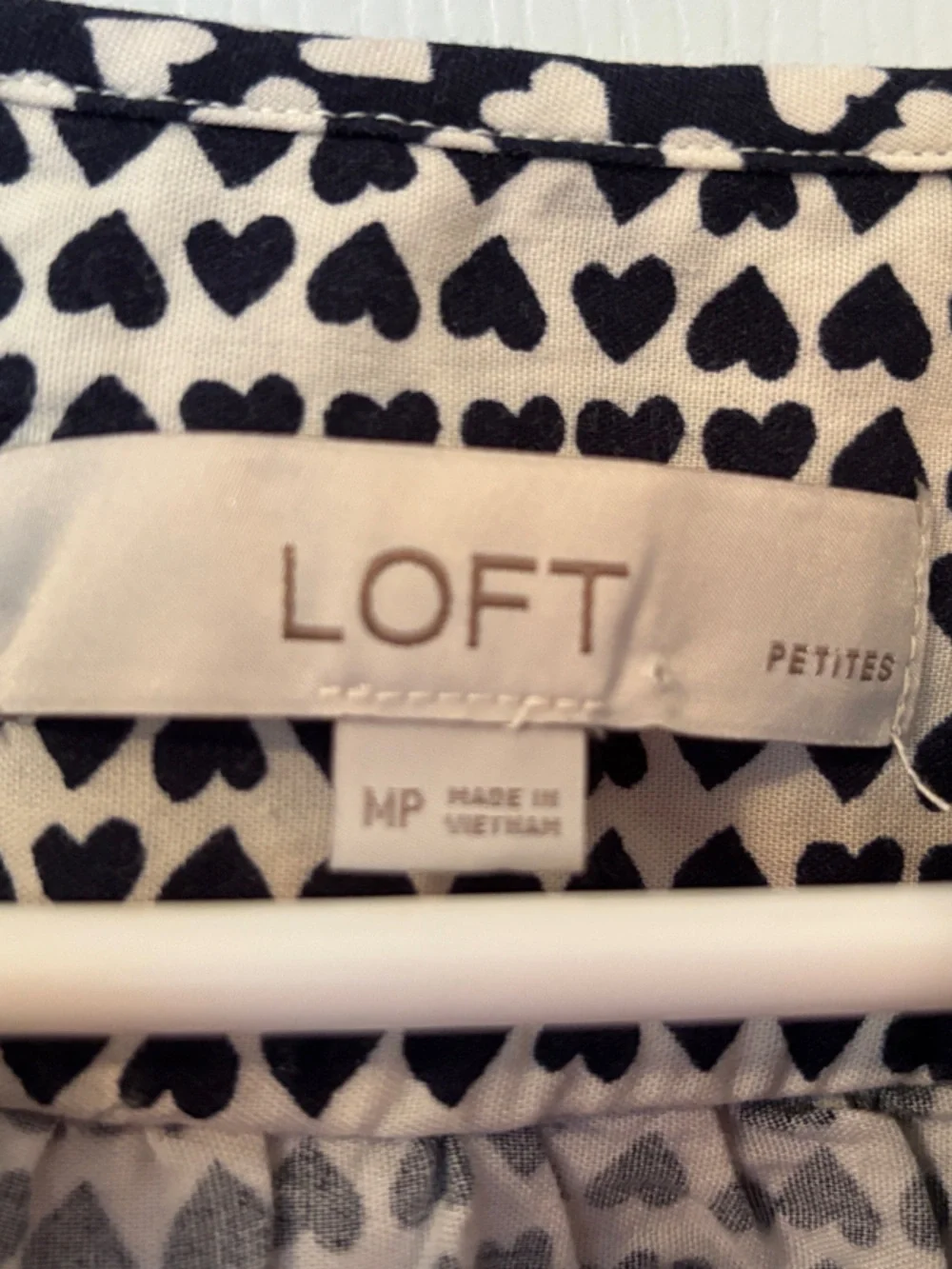 LOFT Navy & White Heart Print Puff Sleeve Top, Size MP